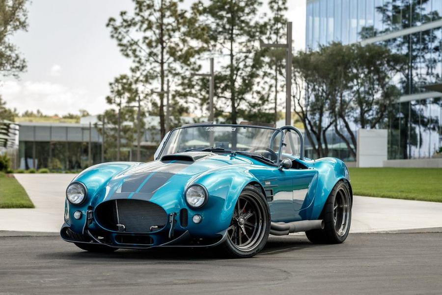 Shelby Cobra MkIII-R by Superformance 2020 года  (фото 1 из 90)